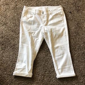 American Eagle crop Jeans